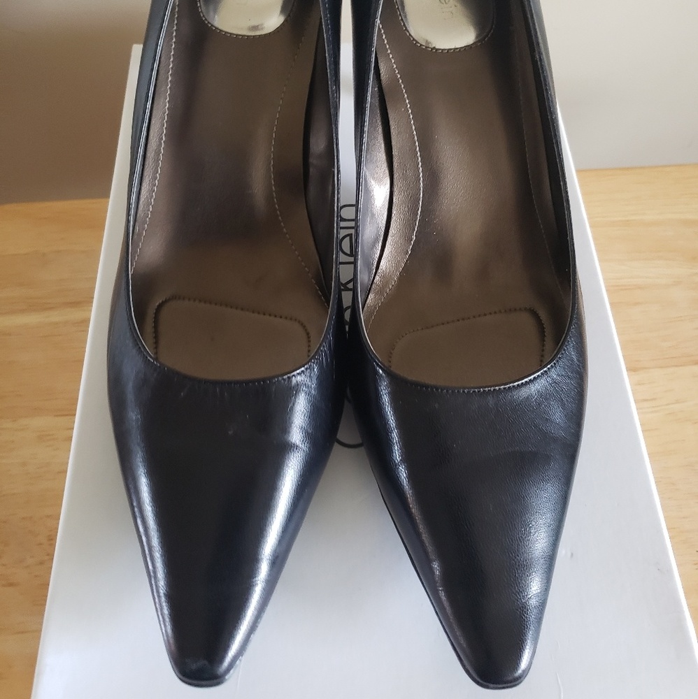 Black Heel Pumps
